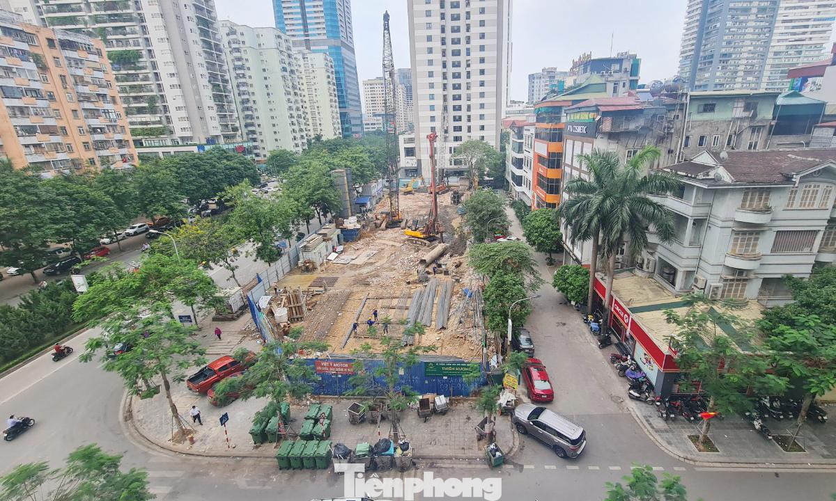 Khu đất có chức năng văn phòng tại ô đất 3.10-NO đường Lê Văn Lương, phường Nhân Chính (quận Thanh Xuân, Hà Nội) biến thành đất hỗn hợp để xây dựng công trình hỗn hợp văn phòng, nhà ở cao 25 tầng, 3 tầng hầm. Khu đất có chức năng văn phòng tại ô đất 3.10-NO đường Lê Văn Lương, phường Nhân Chính (quận Thanh Xuân, Hà Nội) biến thành đất hỗn hợp để xây dựng công trình hỗn hợp văn phòng, nhà ở cao 25 tầng, 3 tầng hầm.