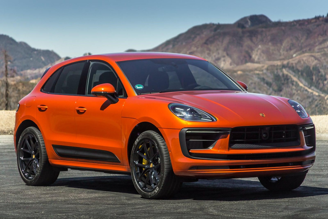 Porsche Panamera và Macan chưa thể hoàn thiện để đến tay khách hàng. Porsche Panamera và Macan chưa thể hoàn thiện để đến tay khách hàng.