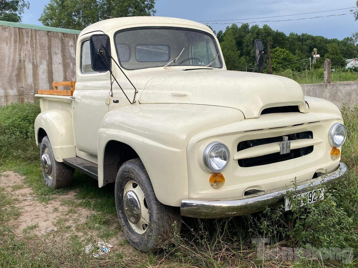 Hiện tại, bán tải International R160 đang được trưng bày tại Đà Lạt. Hiện tại, bán tải International R160 đang được trưng bày tại Đà Lạt.