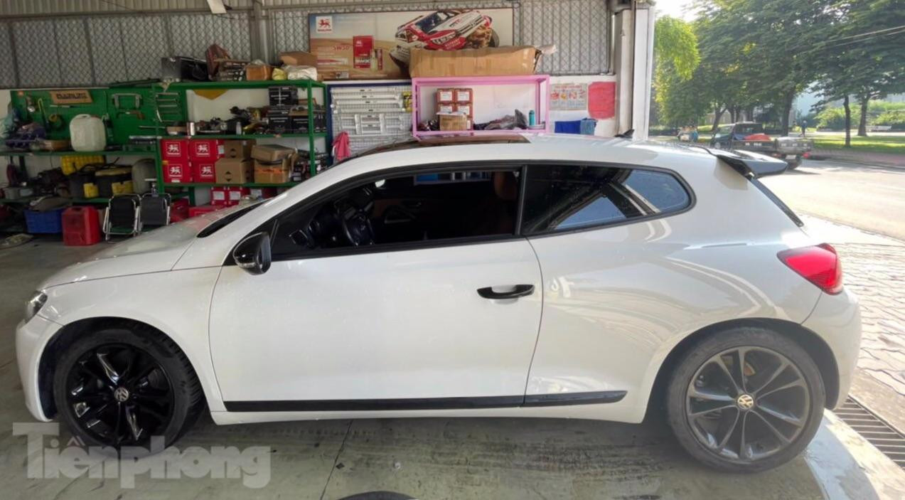 Volkswagen Scirocco đời 2010 chỉ tồn tại với số lượng ít ỏi tại Việt Nam.
