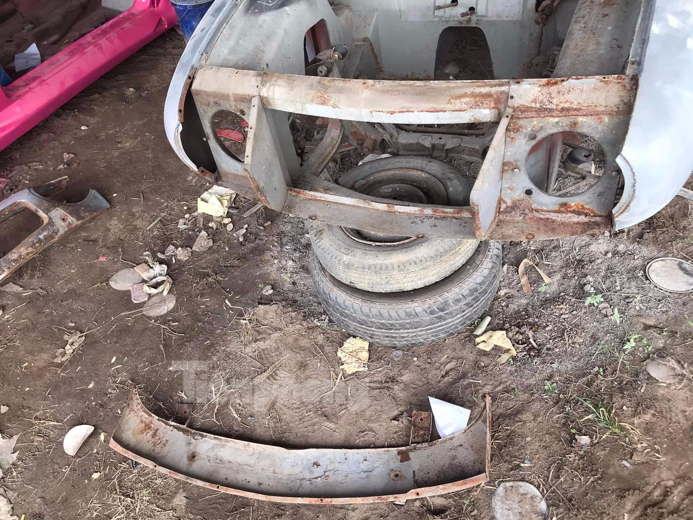 Dù hỏng hóc đến đâu, miễn là thuộc dòng xe quý hiểm, anh Khang đều dành nhiều thời gian để phục dựng. Dù hỏng hóc đến đâu, miễn là thuộc dòng xe quý hiểm, anh Khang đều dành nhiều thời gian để phục dựng.