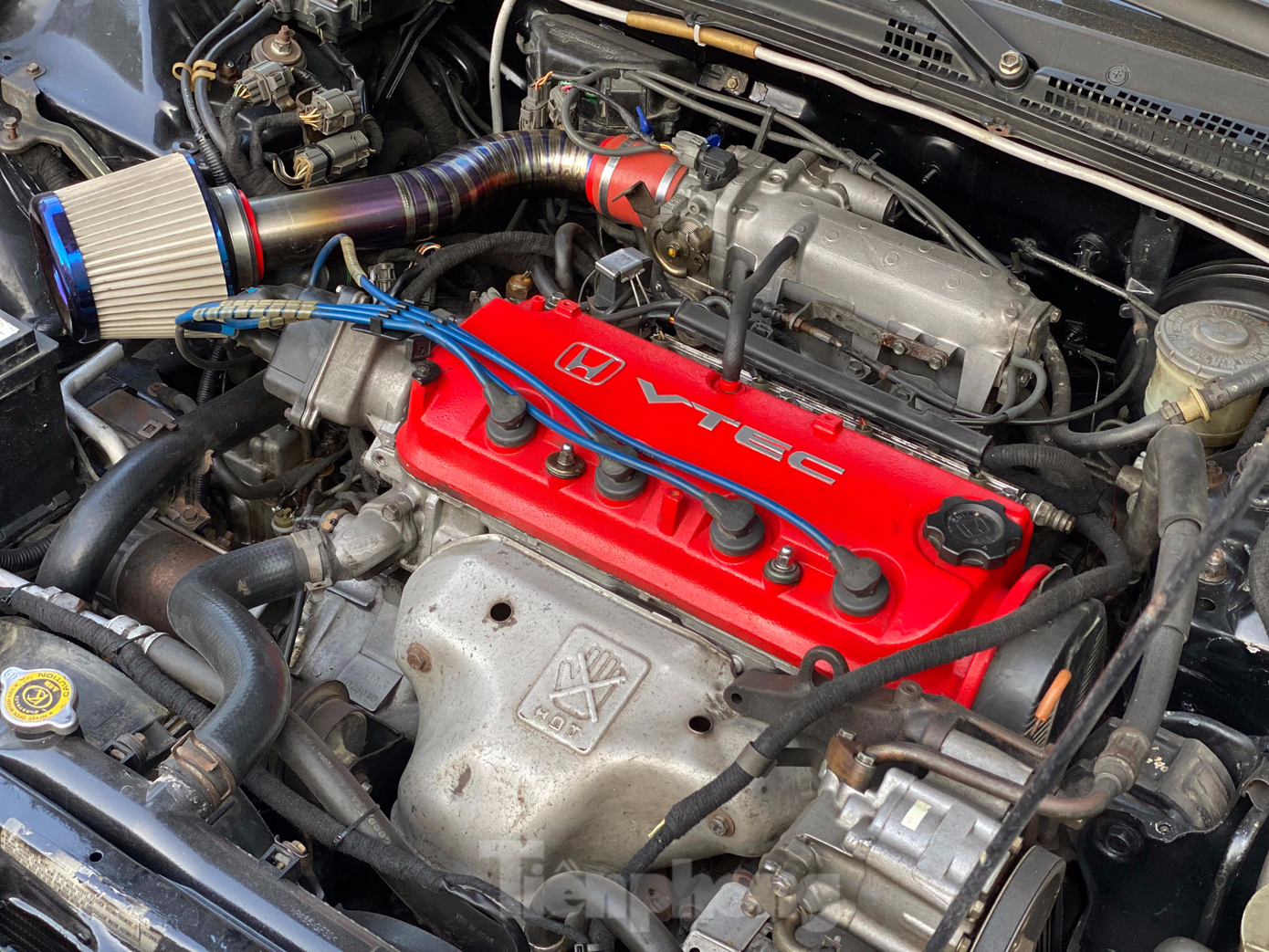 Động cơ và hệ thống đường dây điện trong xe cũng được tinh chỉnh lại.