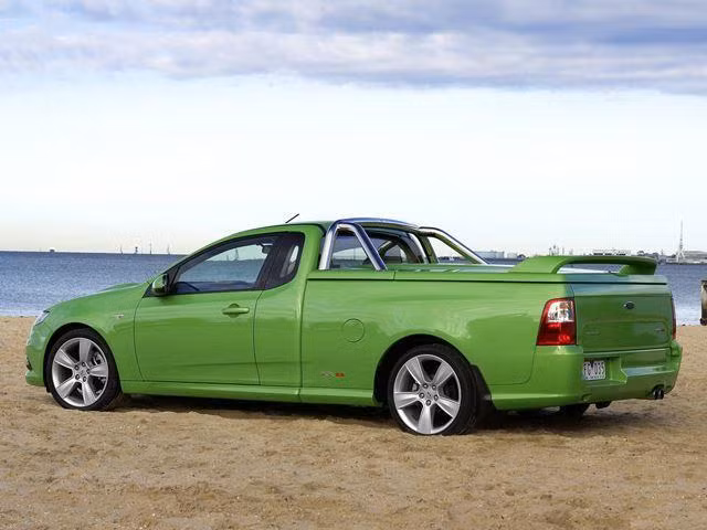 Một chuyển thể bán tải của người Australia có nguồn gốc từ thương hiệu Ford. Một chuyển thể bán tải của người Australia có nguồn gốc từ thương hiệu Ford.