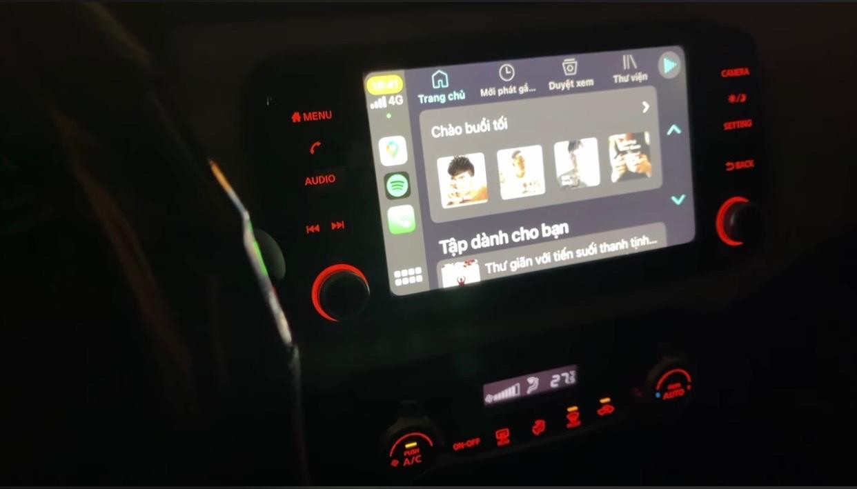 Một số người tiêu dùng cho biết dù để điều hòa lên 27 độ, phần kính lái vẫn bị hấp hơi.