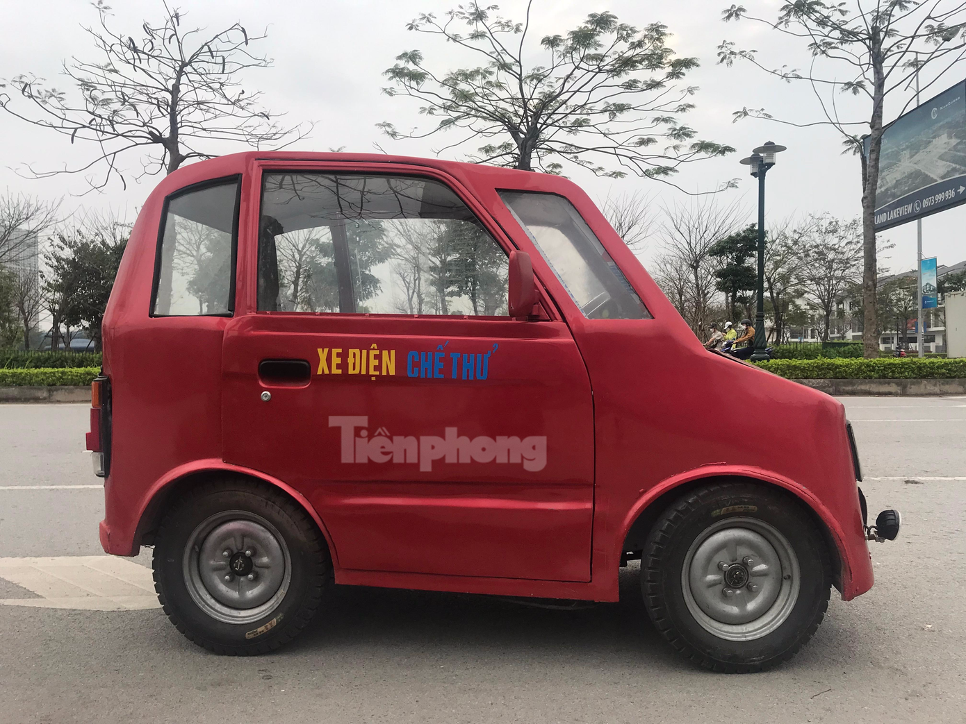 Chiếc xe siêu nhỏ đáp ứng được yêu cầu không khí thải. Chiếc xe siêu nhỏ đáp ứng được yêu cầu không khí thải.