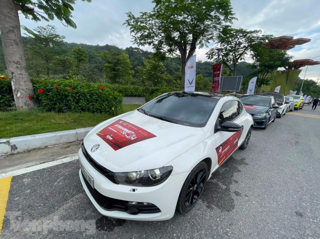 Trọng tâm thấp giúp tốc độ Scirocco của anh Đức tăng đáng kể.