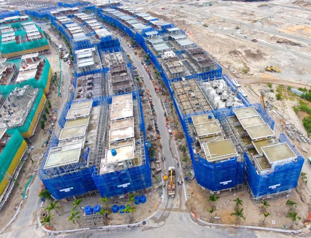 Không chỉ doanh nghiệp hay Nhà nước bị thiệt hại, mà người dân cũng bị ảnh hưởng do dự án vướng đất công xen cài.