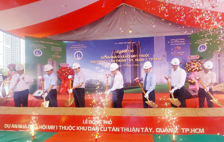 Sau lễ khởi công, dự án nhà ở xã hội MRI thuộc Khu dân cư Tân Thuận Tây, quận 7 vẫn vướng pháp lý. Sau lễ khởi công, dự án nhà ở xã hội MRI thuộc Khu dân cư Tân Thuận Tây, quận 7 vẫn vướng pháp lý.
