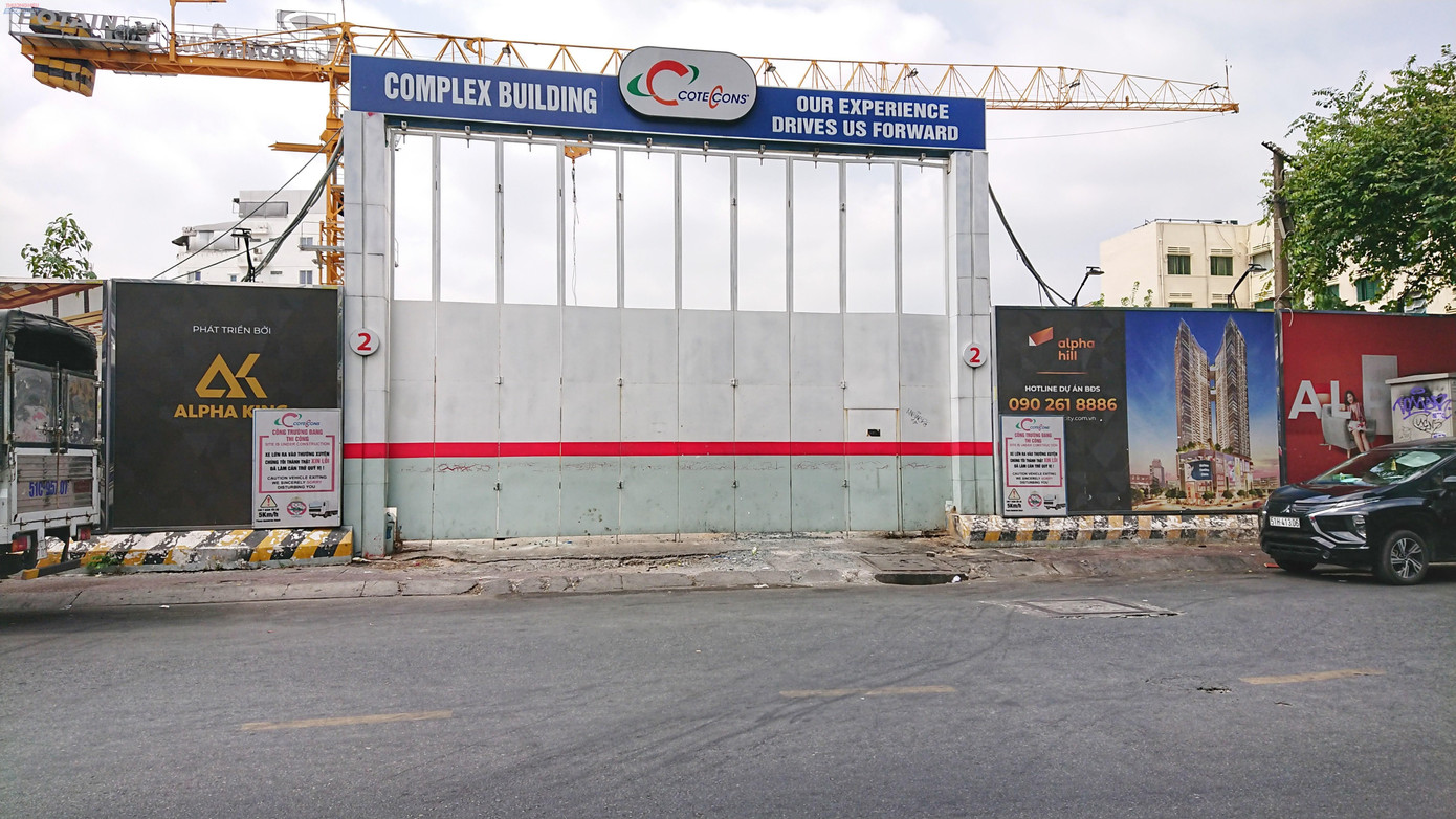 Coteccons có khoản phải thu đối với dự án Alpha Hill là 34 tỷ đồng, đã thực hiện trích lập dự phòng 34 tỷ đồng.