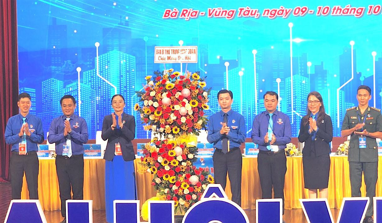 Ban Bí thư Trung ương Đoàn tặng hoa chúc mừng Đại hội đại biểu Đoàn TNCS Hồ Chí Minh tỉnh Bà Rịa-Vũng Tàu khóa VII, nhiệm kỳ 2022-2027.