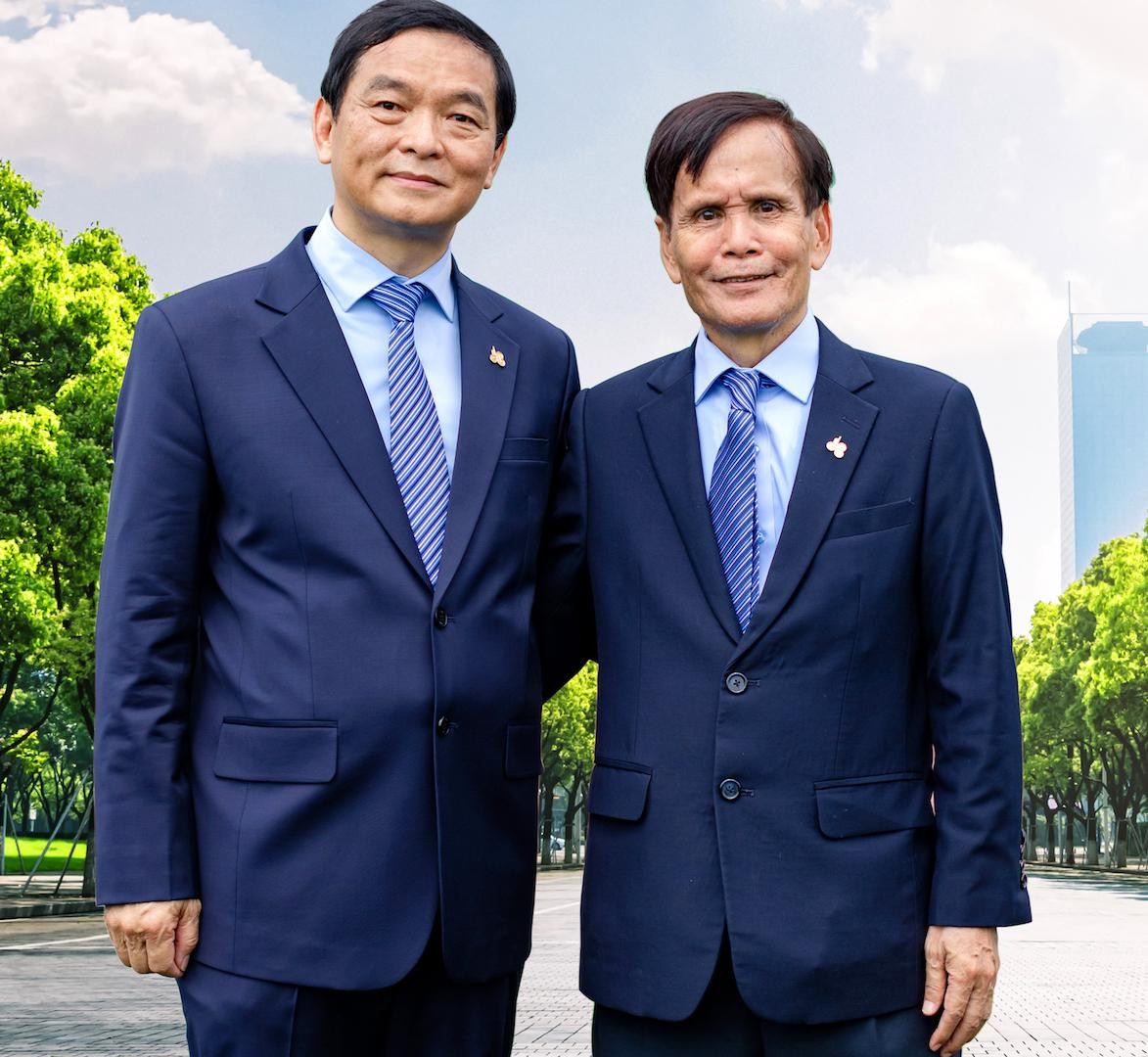 Ông Lê Viết Hải (trái) và ông Nguyễn Công Phú. Ông Lê Viết Hải (trái) và ông Nguyễn Công Phú.