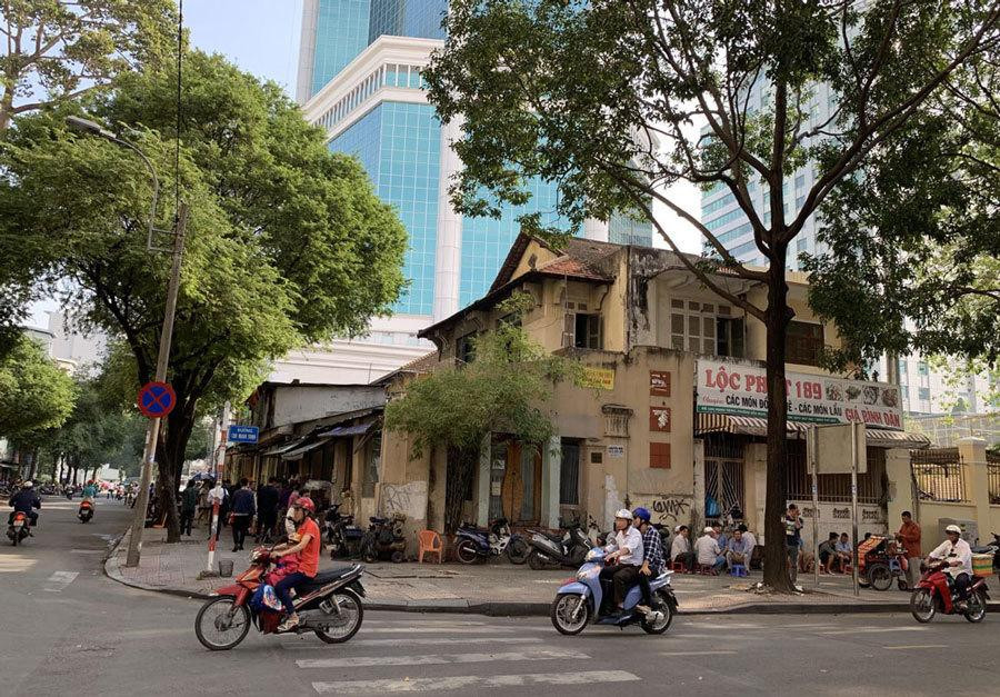 Khu đất số 33 Nguyễn Du và 34-36-42 Chu Mạnh Trinh, phường Bến Nghé, quận 1, TPHCM là đất vàng của TPHCM.