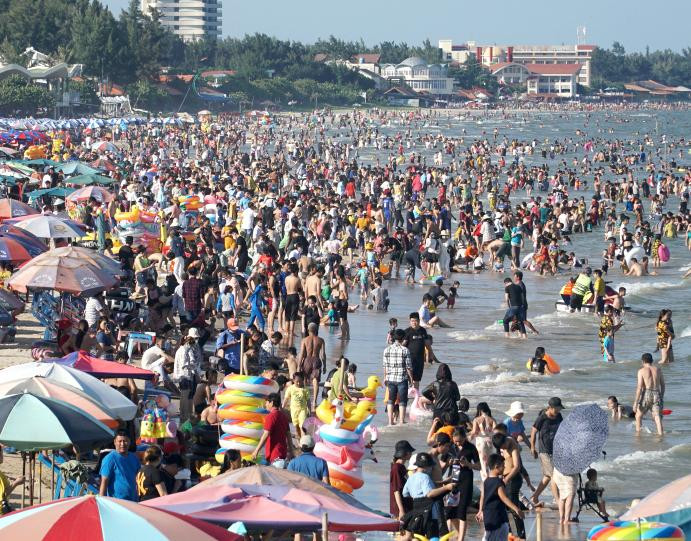 Trong ngày 2/9, tổng lượng khách đến du lịch, lưu trú trên địa bàn tỉnh Bà Rịa-Vũng Tàu đạt khoảng 120.000 lượt, tăng gấp đôi so với ngày 1/9.