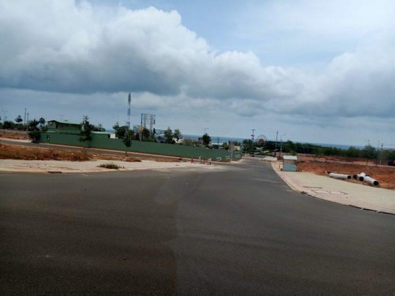 Một góc dự án Khu thương mại dịch vụ và dân cư Tân Việt Phát 2. Một góc dự án Khu thương mại dịch vụ và dân cư Tân Việt Phát 2.