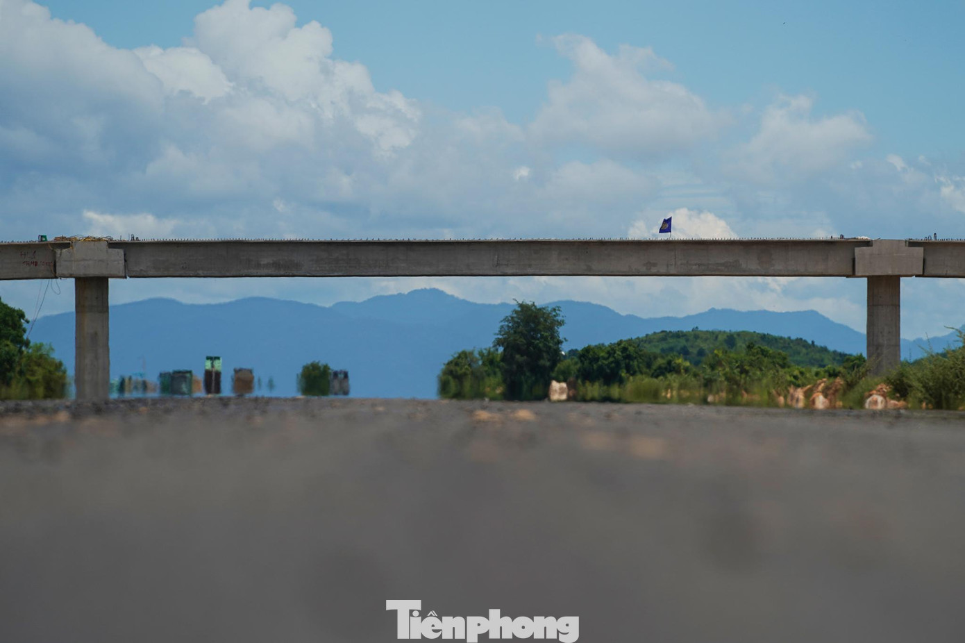 Để đảm bảo kế hoạch thông tuyến vào cuối năm 2022, Ban Quản lý dự án 7 đã lập lại tiến độ từng hạng mục với các mốc thời gian chi tiết. Để đảm bảo kế hoạch thông tuyến vào cuối năm 2022, Ban Quản lý dự án 7 đã lập lại tiến độ từng hạng mục với các mốc thời gian chi tiết.