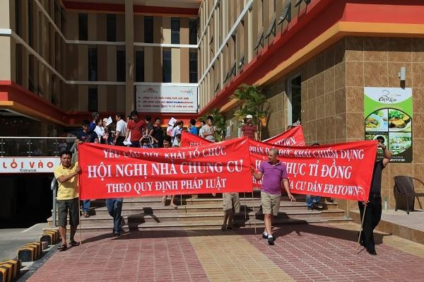 Chủ đầu tư quản lý, bàn giao kinh phí bảo trì, có trách nhiệm mở tài khoản thanh toán tại một tổ chức tín dụng để gửi có kỳ hạn đối với mỗi một dự án đầu tư xây dựng nhà ở.