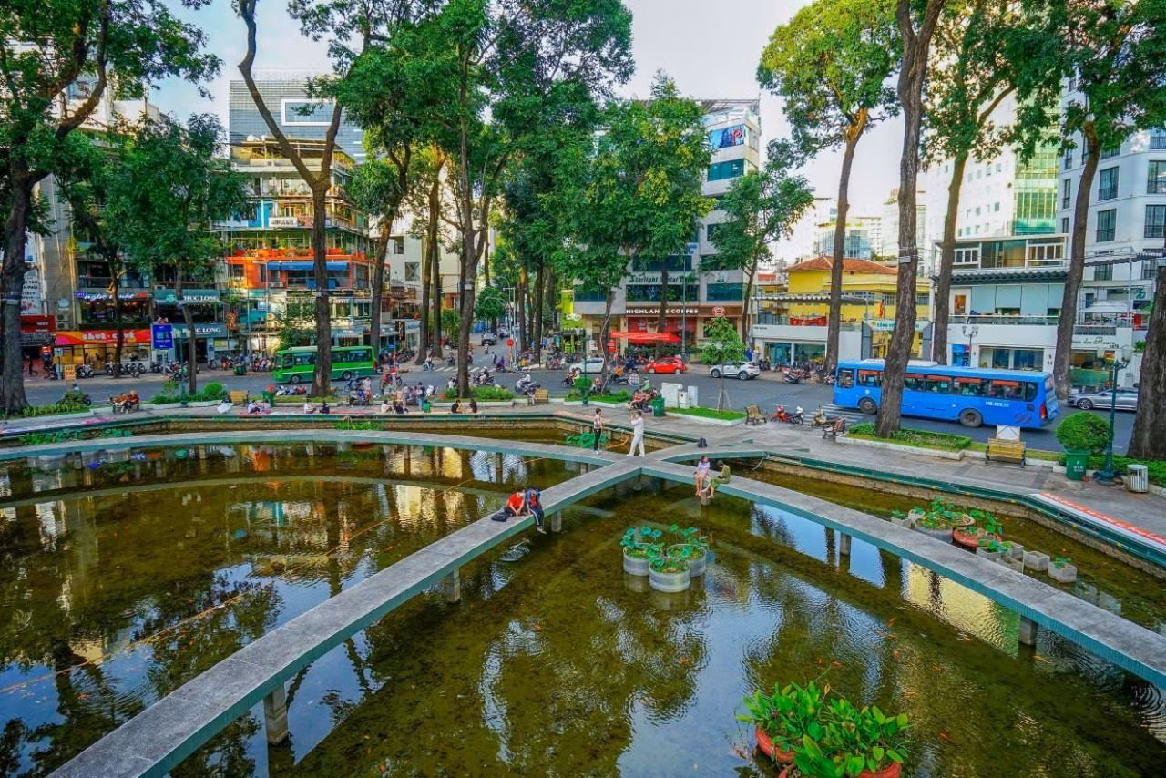 Một góc hồ Con Rùa. Ảnh: Phong Nguyễn.