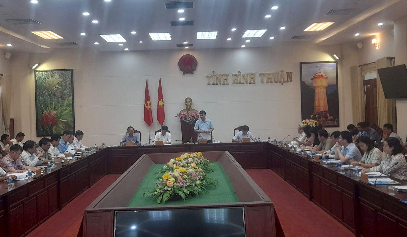 Đoàn công tác Ủy ban Kinh tế của Quốc hội làm việc tại UBND tỉnh Bình Thuận về thi công các tuyến cao tốc Bắc-Nam phía Đông giai đoạn 2017-2020.