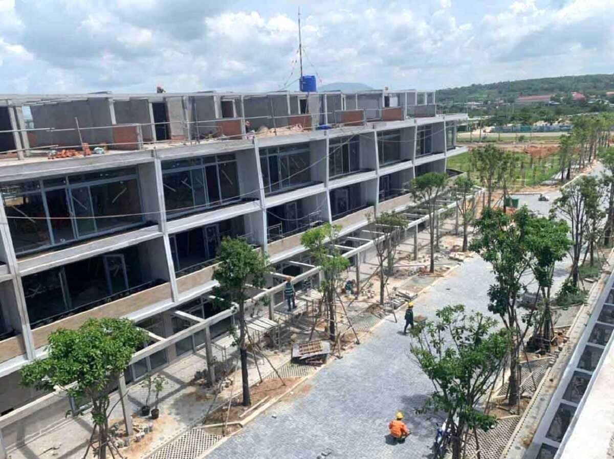 Thị trường bất động sản vẫn là cơ hội mua tốt nhất cho người mua nhà và nhà đầu tư. Thị trường bất động sản vẫn là cơ hội mua tốt nhất cho người mua nhà và nhà đầu tư.