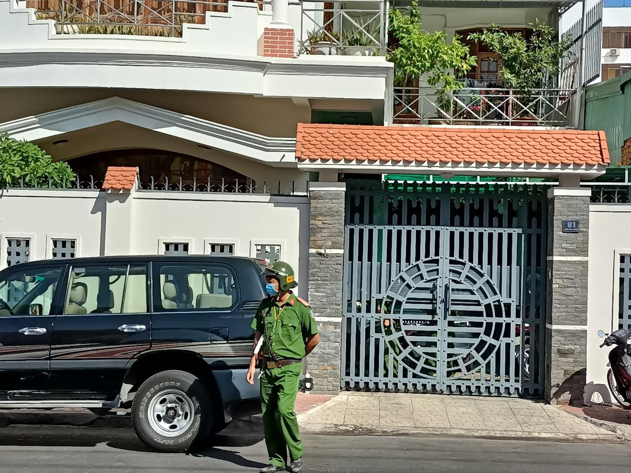 Bộ Công an đang khám xét nhà riêng của ông Lương Văn Hải, nguyên Phó chủ tịch thường trực UBND tỉnh Bình Thuận.