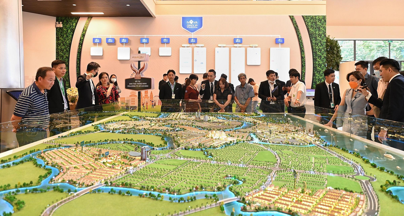 Tập đoàn khuyến cáo cổ đông và các nhà đầu tư nên cập nhật các thông tin chính thức hoặc do Novaland cung cấp, không nên tin vào các tin đồn trên thị trường. Tập đoàn khuyến cáo cổ đông và các nhà đầu tư nên cập nhật các thông tin chính thức hoặc do Novaland cung cấp, không nên tin vào các tin đồn trên thị trường.