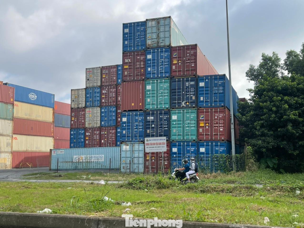 GLS kiến nghị lãnh đạo UBND TPHCM chỉ đạo SAMCO thực hiện lộ trình thoái vốn tại SSC như tại quyết định 7321/QĐ-UBND ngày 31/12/2013 của UBND TPHCM.