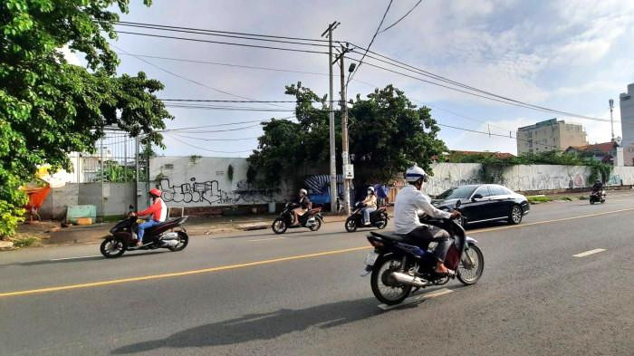 Khu đất tại địa chỉ số 101 đường Bình Quới, phường 27, quận Bình Thạnh của Công ty TNHH Phát triển nhà Đại An-Saigon Tourist từng được giới thiệu là dự án căn hộ Đại An Saigon Riverside. Khu đất tại địa chỉ số 101 đường Bình Quới, phường 27, quận Bình Thạnh của Công ty TNHH Phát triển nhà Đại An-Saigon Tourist từng được giới thiệu là dự án căn hộ Đại An Saigon Riverside.