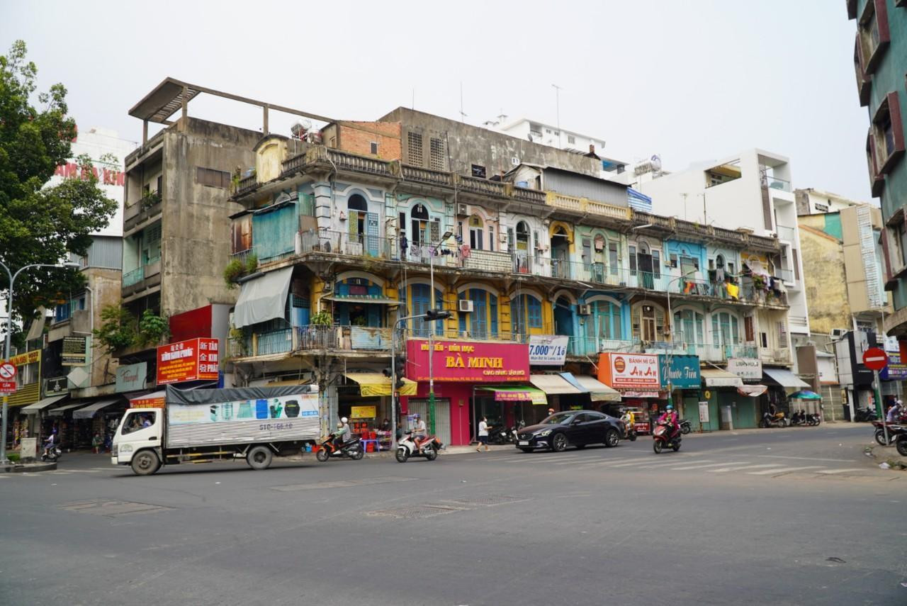 Chung cư số 440 đường Trần Hưng Đạo, phường 11, quận 5 xuống cấp nghiêm trọng. Chung cư số 440 đường Trần Hưng Đạo, phường 11, quận 5 xuống cấp nghiêm trọng.