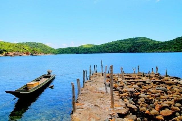 Vẻ đẹp hoang sơ một góc Vịnh Đầm Tre Côn Đảo. Ảnh: Internet.