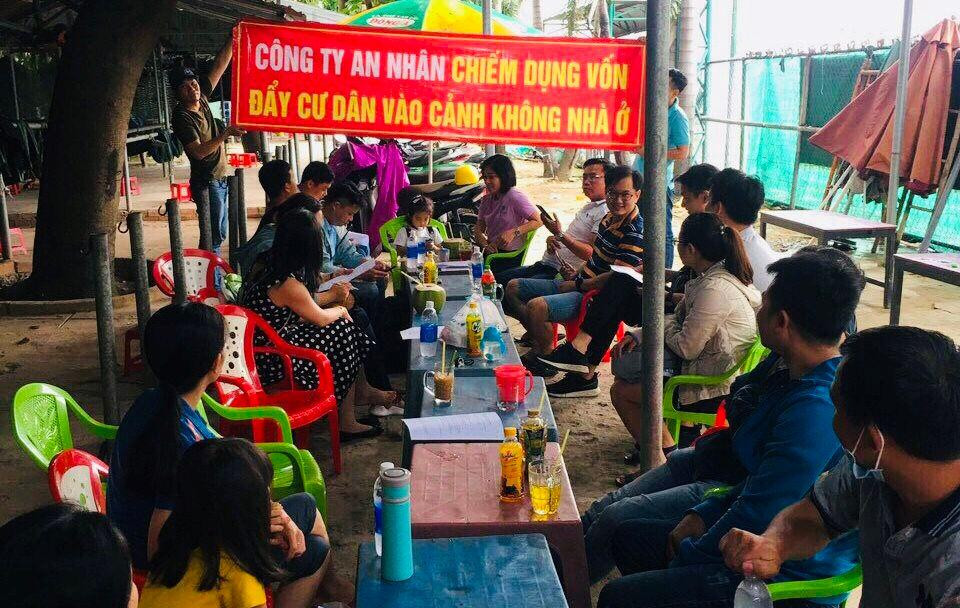 Thanh tra Sở Xây dựng TPHCM từng vào cuộc thanh tra dự án. Tại thời điểm kiểm tra, Thanh tra Sở Xây dựng TPHCM kết luận, dự án thi công chậm vì Công ty CP đầu tư phát triển An Nhân lựa chọn, tổ chức xây dựng là Công ty CP xây dựng hạ tầng Đô thị Giao thông-Tranico không đủ năng lực tham gia hoạt động xây dựng tại công trình chung cư D1-D2 theo quy định. Thanh tra Sở Xây dựng TPHCM từng vào cuộc thanh tra dự án. Tại thời điểm kiểm tra, Thanh tra Sở Xây dựng TPHCM kết luận, dự án thi công chậm vì Công ty CP đầu tư phát triển An Nhân lựa chọn, tổ chức xây dựng là Công ty CP xây dựng hạ tầng Đô thị Giao thông-Tranico không đủ năng lực tham gia hoạt động xây dựng tại công trình chung cư D1-D2 theo quy định.