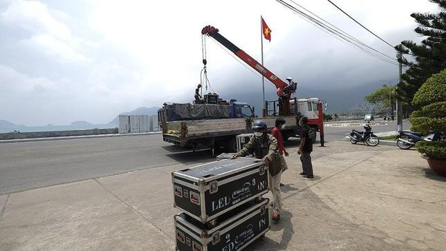 Các chuyến hàng liên tục cập bến tại Côn Đảo để chuẩn bị cho Tiền Phong Marathon 2022.