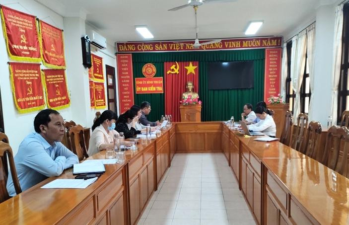 Uỷ ban Kiểm tra Tỉnh ủy Bình Thuận công bố quyết định kiểm tra.