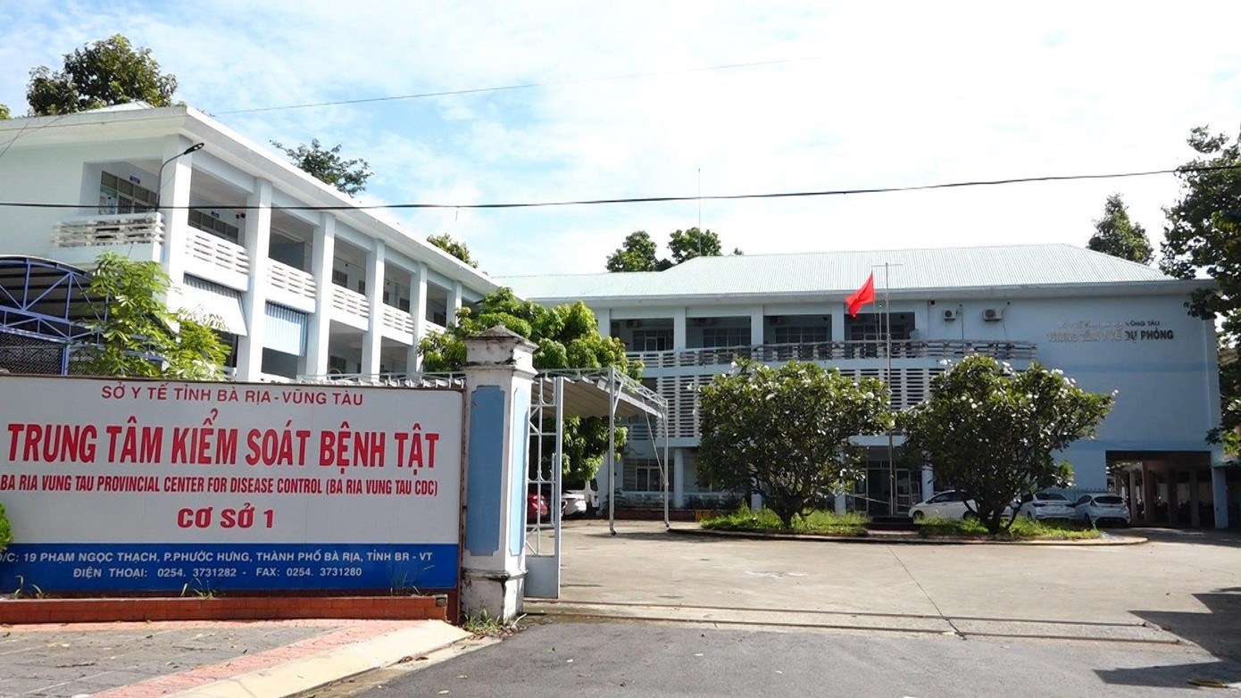 Sở Y tế tỉnh Bà Rịa-Vũng Tàu kiểm điểm theo hình thức Phê bình đối với ông Nguyễn Văn Lên, Phó Giám đốc phụ trách Trung tâm kiểm soát bệnh tật tỉnh Bà Rịa-Vũng Tàu. Sở Y tế tỉnh Bà Rịa-Vũng Tàu kiểm điểm theo hình thức Phê bình đối với ông Nguyễn Văn Lên, Phó Giám đốc phụ trách Trung tâm kiểm soát bệnh tật tỉnh Bà Rịa-Vũng Tàu.