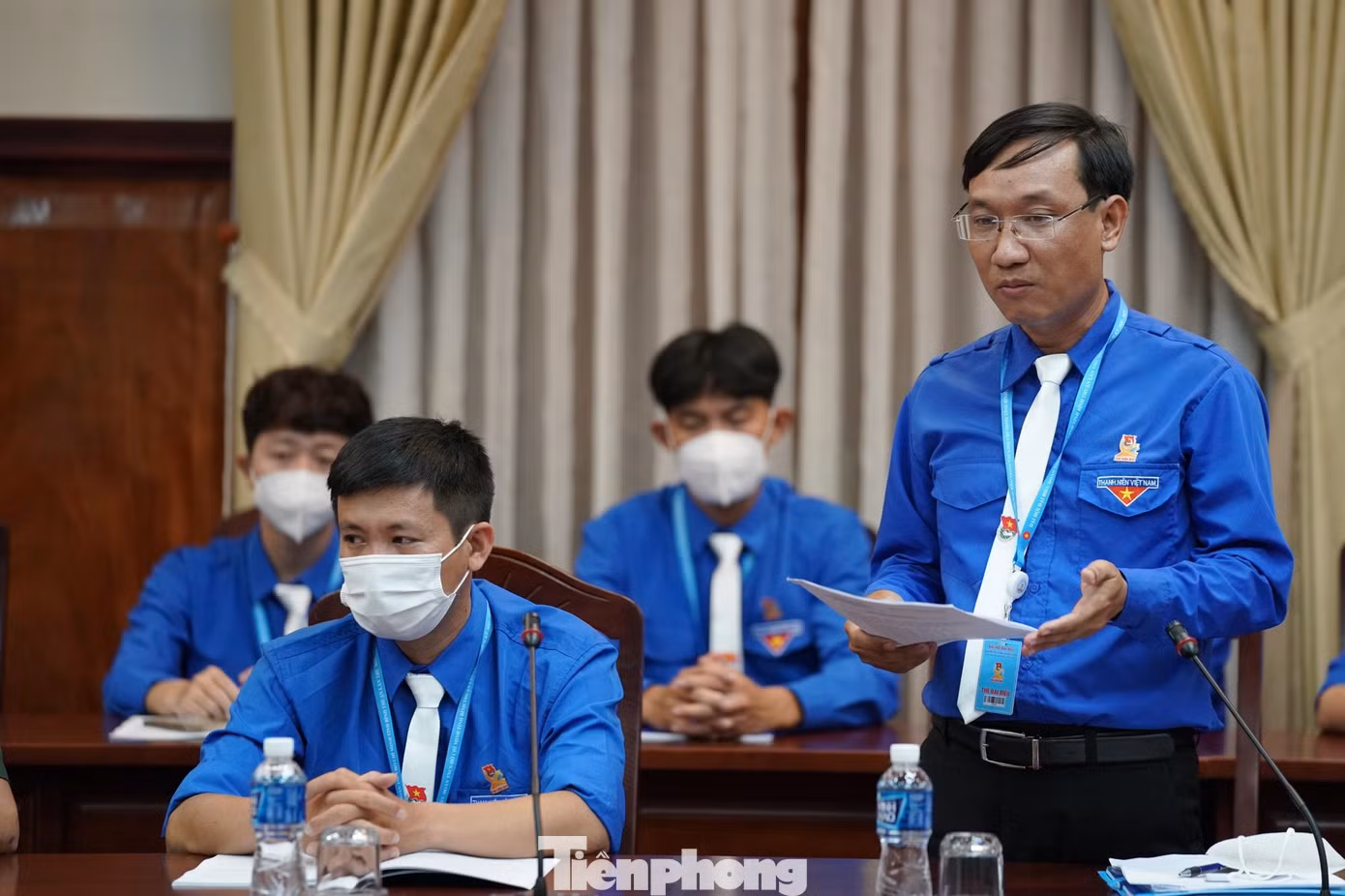 Đại biểu trao đổi tại diễn đàn. Đại biểu trao đổi tại diễn đàn.