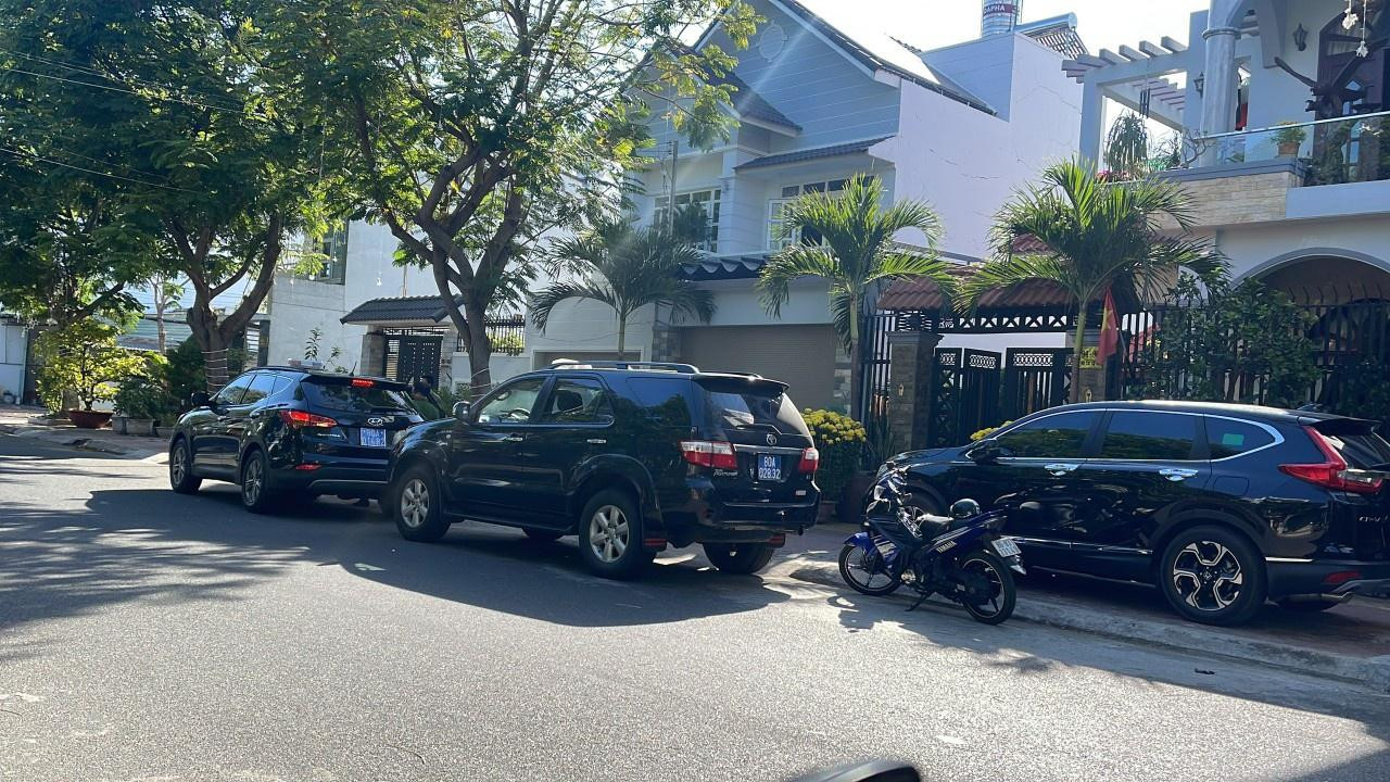 Khám xét nhà riêng của bị can Hồ Lâm, cựu Giám đốc Sở TN-MT Bình Thuận.