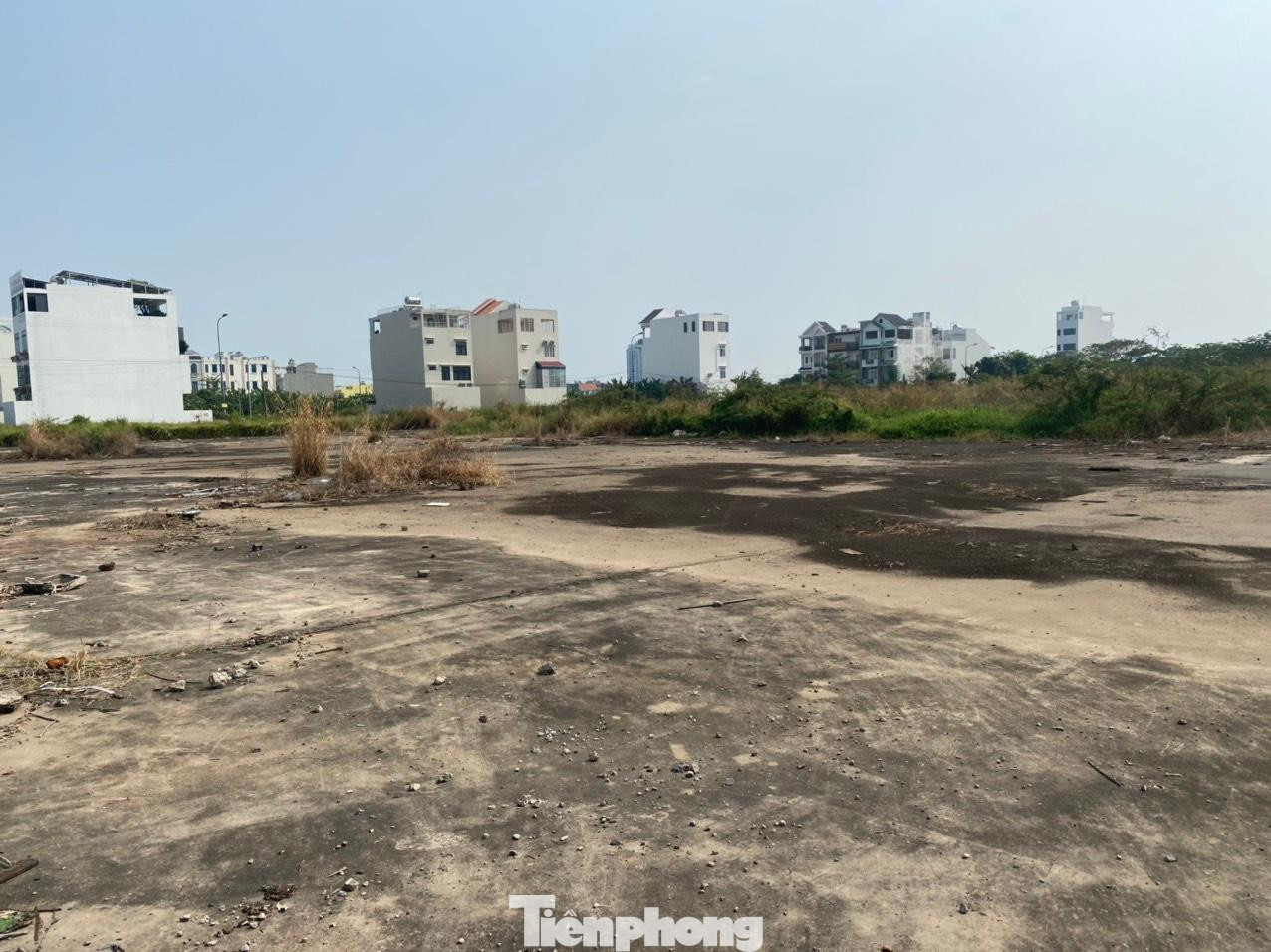 Vì sao một khu đất công được cấp phép xây bệnh viện với hàng loạt ưu đãi nhưng ông Đặng Phước Dừa lại lợi dụng để trục lợi như vậy mà không bị xử lý?