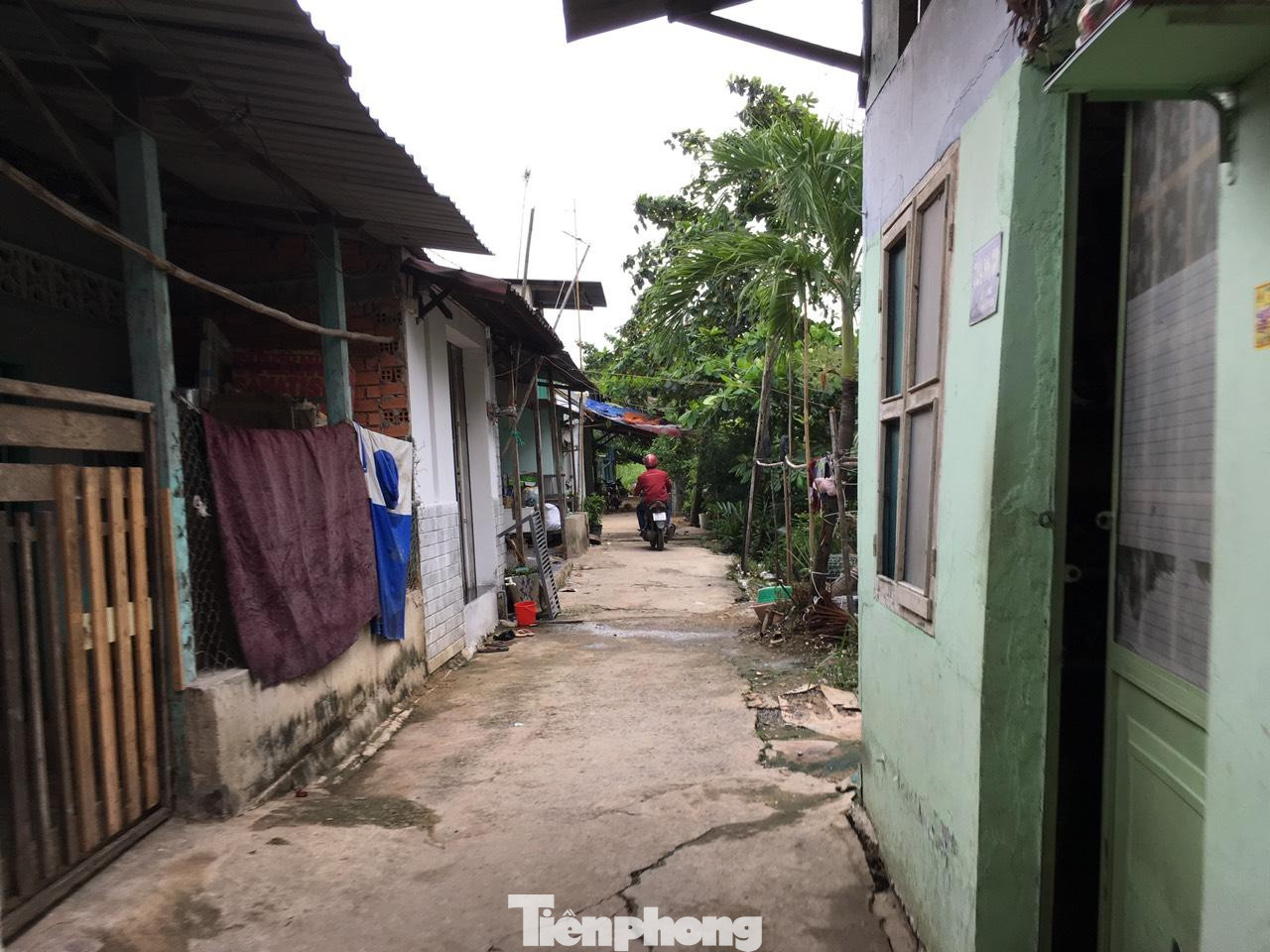 Đường dẫn vào Khu dân cư Bắc Phước Kiển (huyện Nhà Bè, TPHCM).