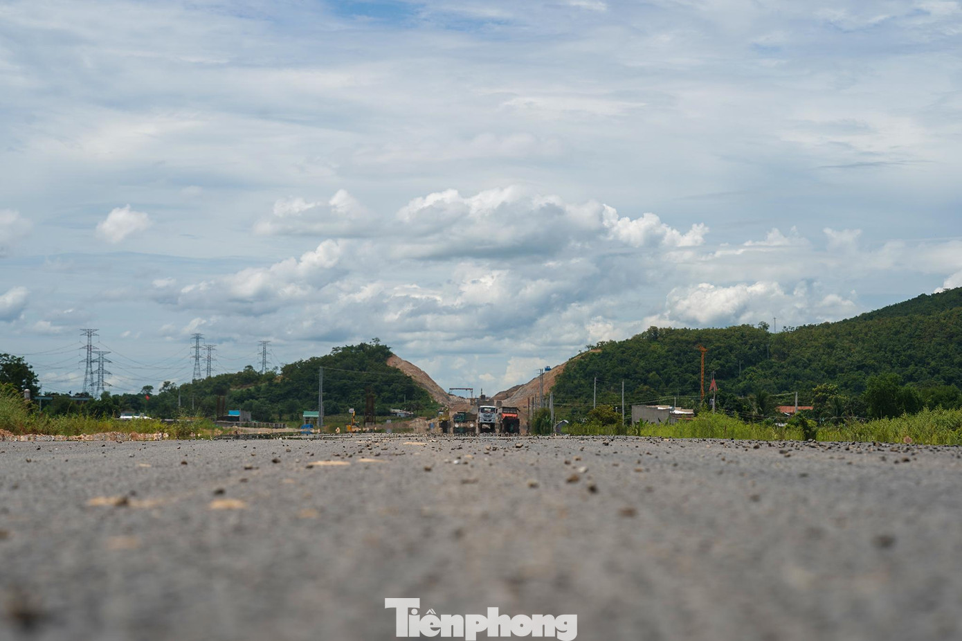 Theo Ban quản lý dự án 7, chủ đầu tư đoạn Phan Thiết - Vĩnh Hảo, tổng sản lượng xây lắp đến cuối tháng 9 đạt khoảng 51,3%. Theo Ban quản lý dự án 7, chủ đầu tư đoạn Phan Thiết - Vĩnh Hảo, tổng sản lượng xây lắp đến cuối tháng 9 đạt khoảng 51,3%.