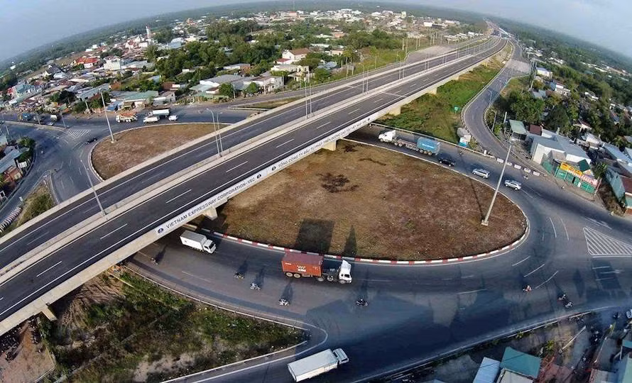 Khu vực phía Nam sắp có thêm loạt cao tốc. Khu vực phía Nam sắp có thêm loạt cao tốc.