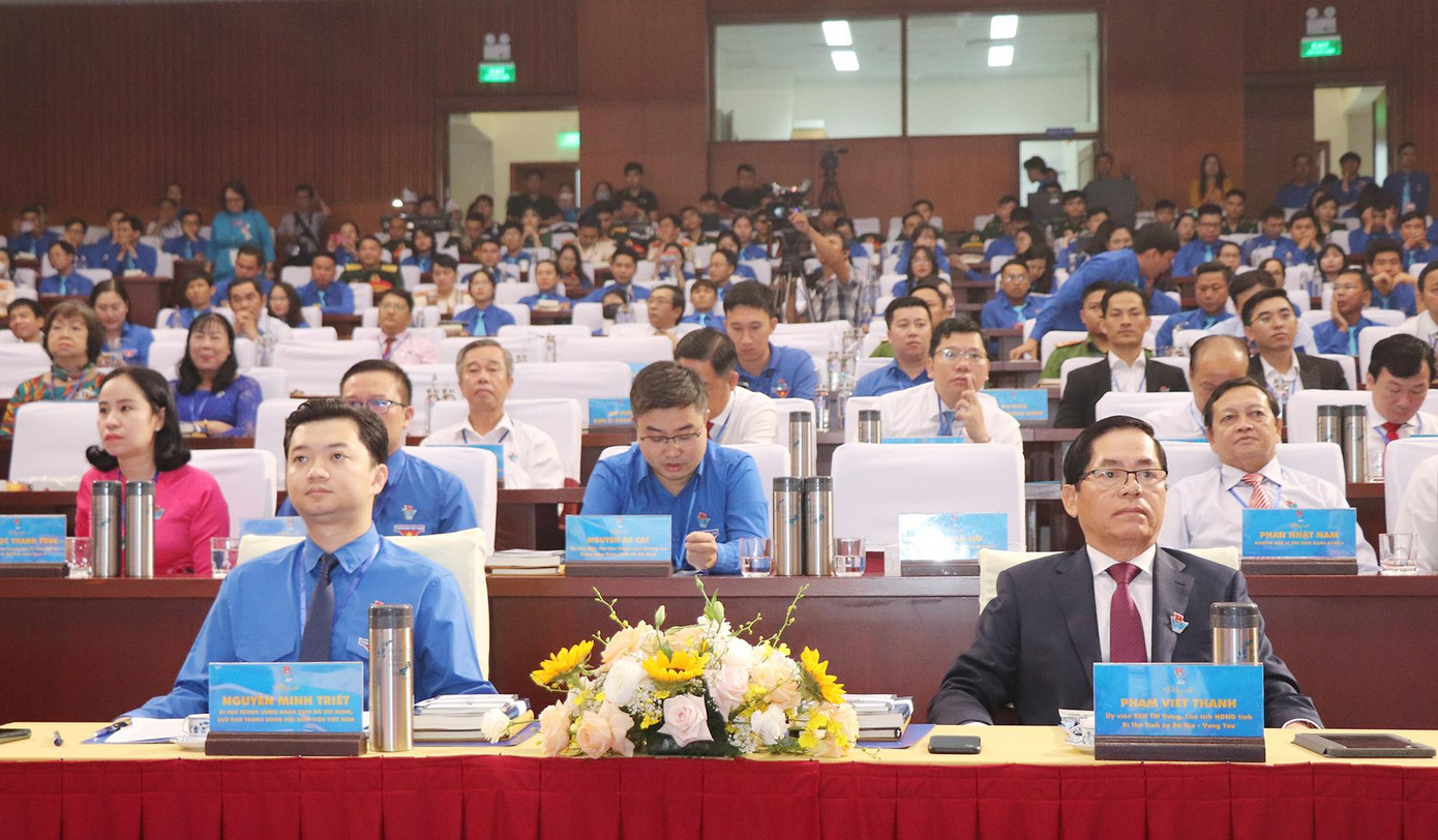 Ông Phạm Viết Thanh, Ủy viên Trung ương Đảng, Bí thư Tỉnh ủy, Chủ tịch HĐND tỉnh và anh Nguyễn Minh Triết, Bí thư Trung ương Đoàn, Chủ tịch Trung ương Hội Sinh viên Việt Nam tham dự và chỉ đạo Đại hội.