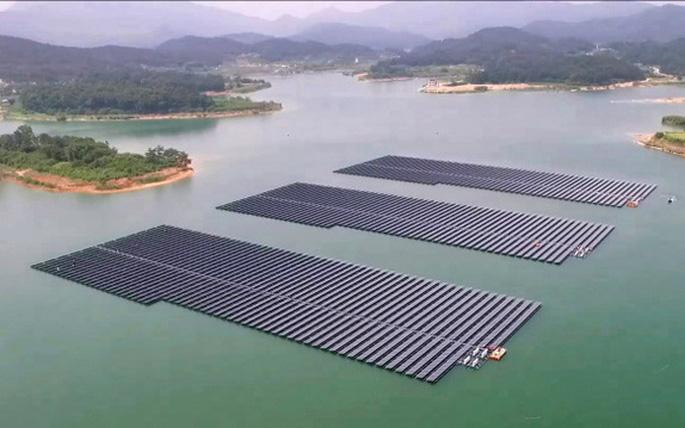 Chưa được nghiệm thu, Công ty TNHH Đầu tư Năng lượng Tự nhiên DTD đã đưa công trình Nhà máy điện mặt trời hồ Gia Hoét 01 vào vận hành.