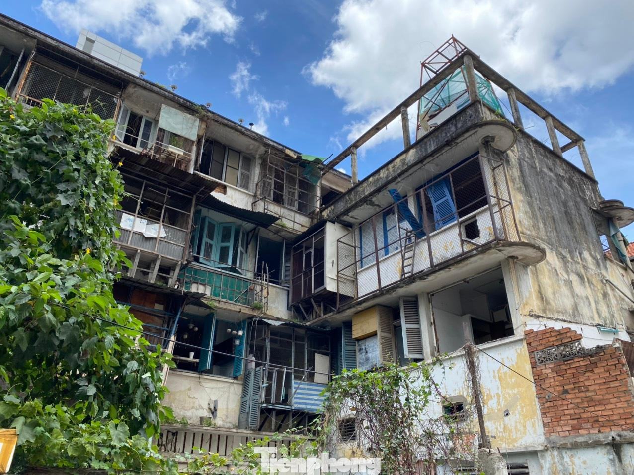 TPHCM sẽ đẩy nhanh thủ tục xây dựng chung cư mới thay thế 16 chung cư cấp D, trong năm 2022. TPHCM sẽ đẩy nhanh thủ tục xây dựng chung cư mới thay thế 16 chung cư cấp D, trong năm 2022.