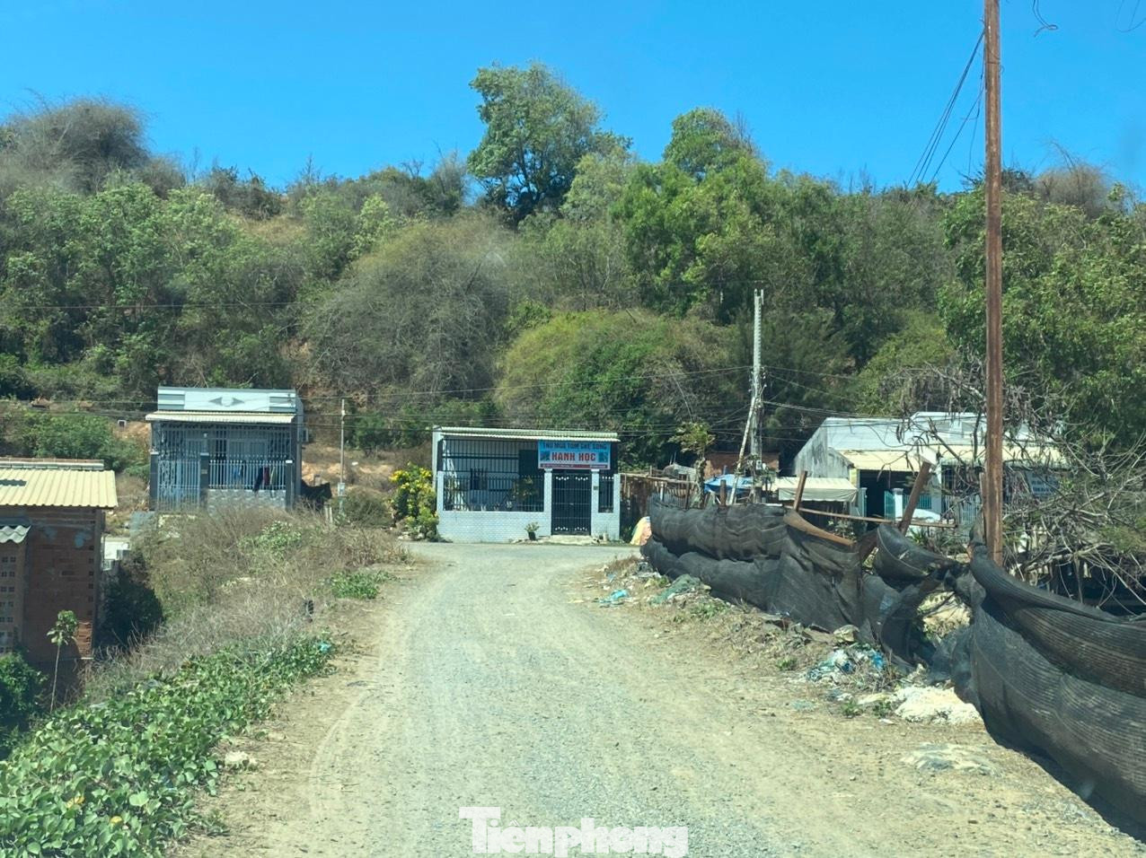 Tương tự, dự án Hamubay Phan Thiết do Công ty TNHH Đầu tư Xây dựng Trường Phúc Hải làm chủ đầu tư cũng vướng đơn tố cáo giao đất không qua đấu giá. Tương tự, dự án Hamubay Phan Thiết do Công ty TNHH Đầu tư Xây dựng Trường Phúc Hải làm chủ đầu tư cũng vướng đơn tố cáo giao đất không qua đấu giá.