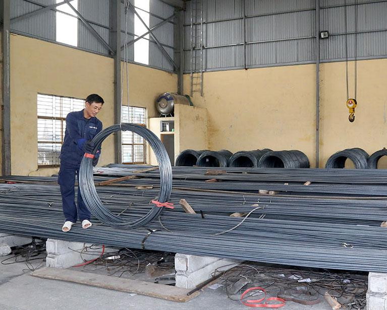 Giá vật liệu xây dựng tăng, buộc chủ đầu tư phải điều chỉnh giá bán theo hướng tăng. Giá vật liệu xây dựng tăng, buộc chủ đầu tư phải điều chỉnh giá bán theo hướng tăng.