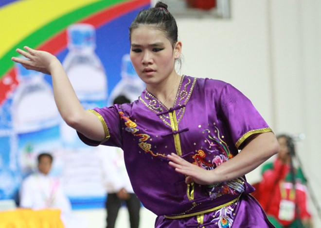 Nữ VĐV Cheau Xuen Tai của Malaysia ở nội dung quyền thuật nam