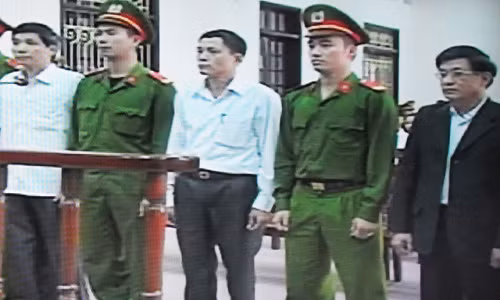 Các bị cáo tại tòa