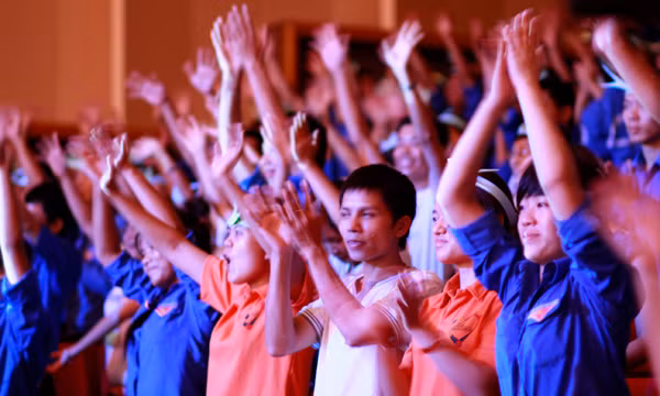 Đêm trao giải diễn ra trong không khí trang trọng mà không kém phần sôi nổi