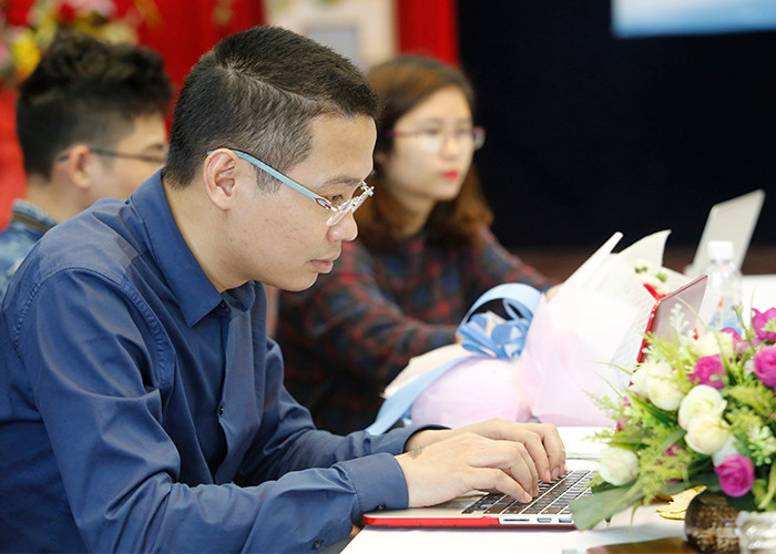 Giao lưu trực tuyến đề cử Gương mặt trẻ Việt Nam tiêu biểu 2016 ảnh 64