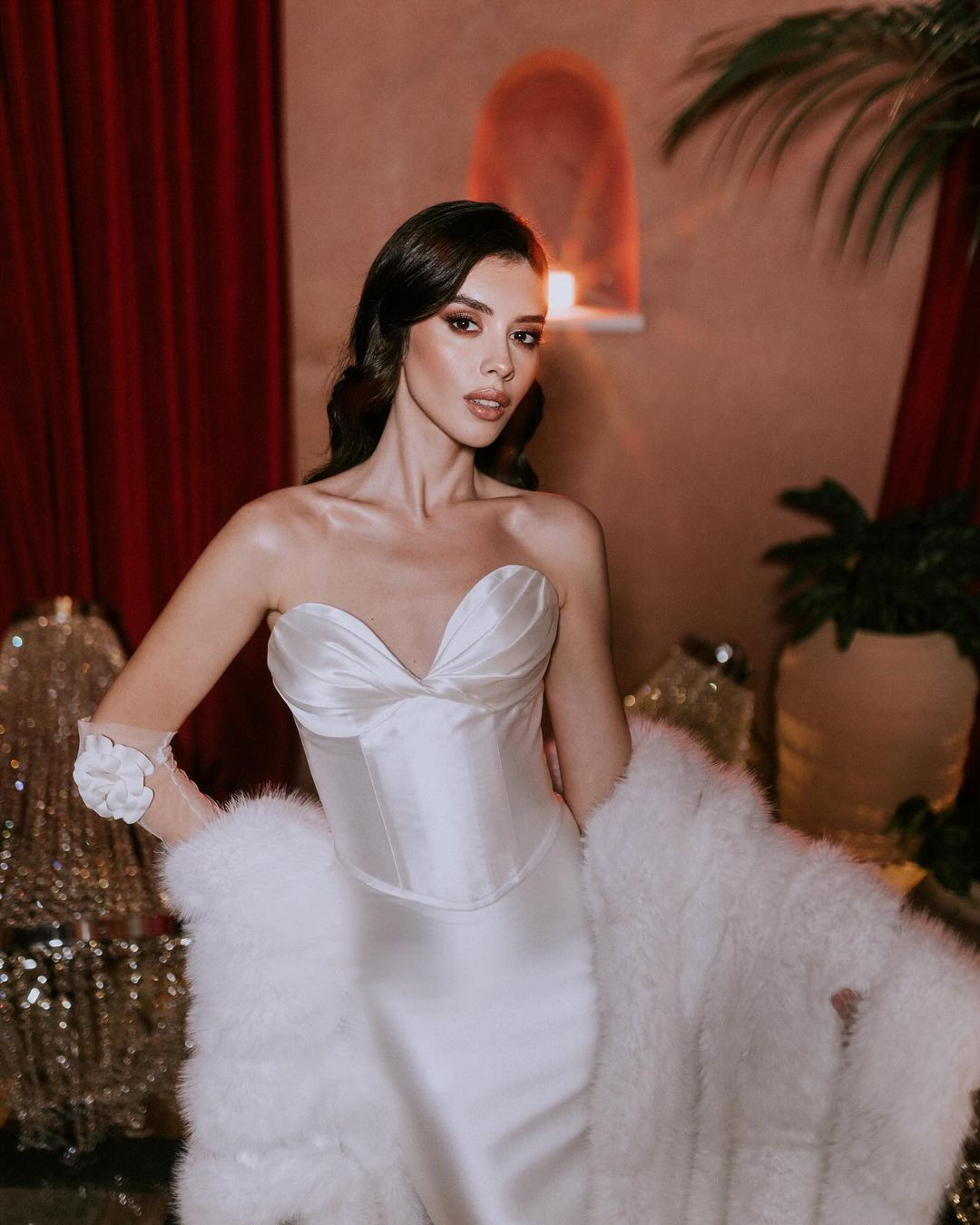 Đại diện Thổ Nhĩ Kỳ - Nursena Say năm nay được xếp vào nhóm thí sinh châu Á - Thái Bình Dương. Cô được xem là đối thủ nặng ký của Hoa hậu Mai Phương.