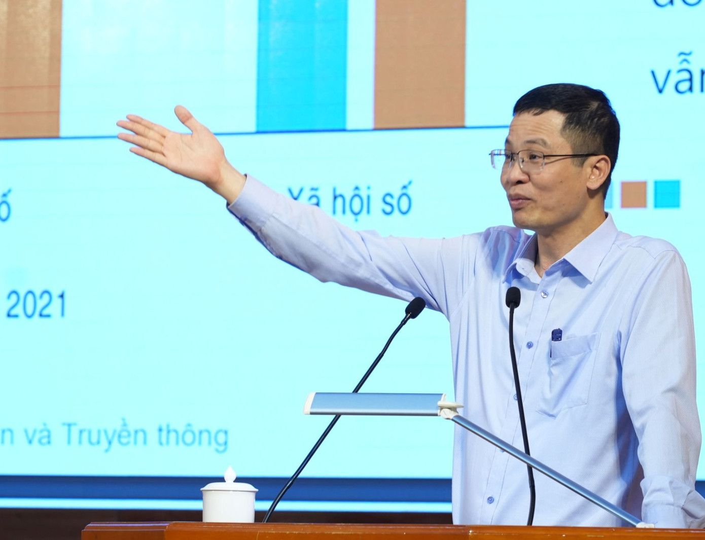 Ông Nguyễn Phú Tiến - Phó Cục trưởng phụ trách Cục Chuyển đổi số Quốc gia. Ông Nguyễn Phú Tiến - Phó Cục trưởng phụ trách Cục Chuyển đổi số Quốc gia.